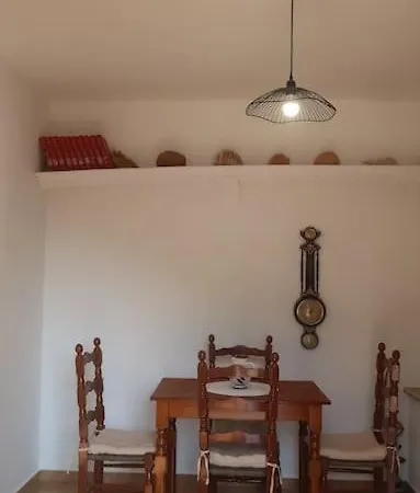 Trikeri Pleasant Appartement *