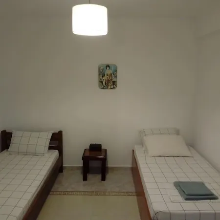 Trikeri Pleasant Lejlighed