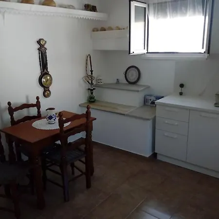 Trikeri Pleasant Lejlighed